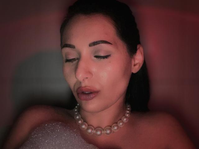 LexyClaire - Élő pornó és szexkamera - 22106685