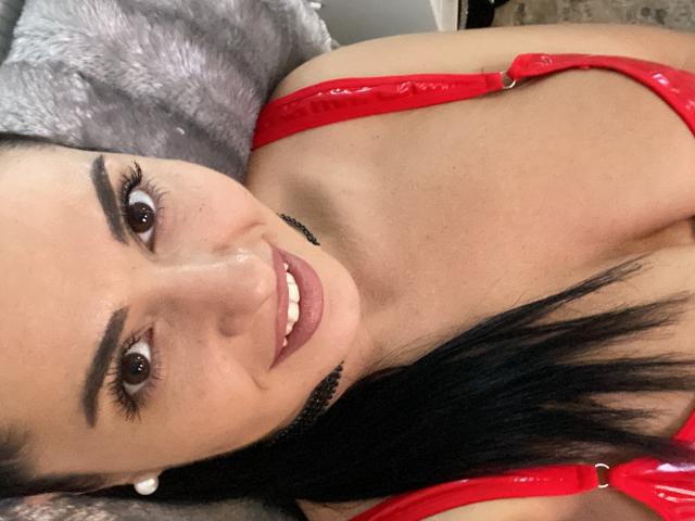 Jenniferwild69 - сексуальная веб-камера в реальном времени - 22111581