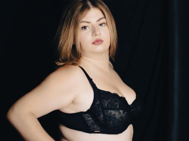 ZannaDreil - Live porn &amp; sex cam - 22113829