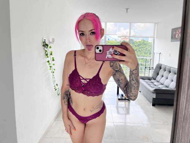 SarahRousen - Live sex cam - 22114177