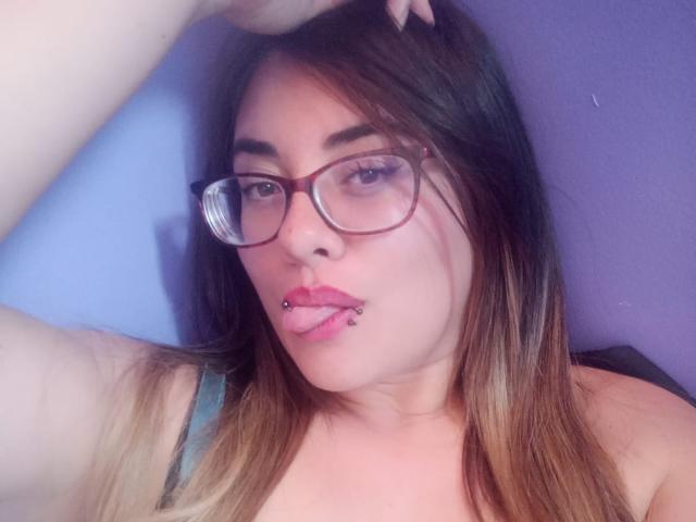 MileyFW - Live sex cam - 22114857