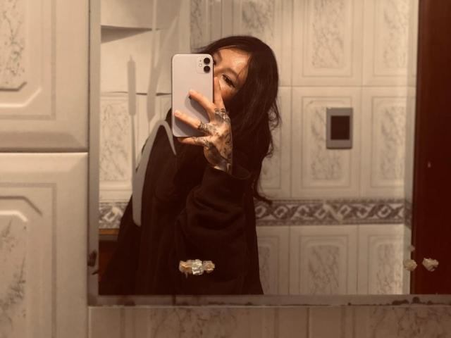 AnnaliseX - Live Sex Cam - 22125529