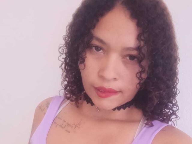 NicollX - Live Sex Cam - 22126085