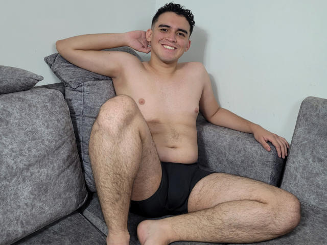 DeividWills - Live Sex Cam - 22129405