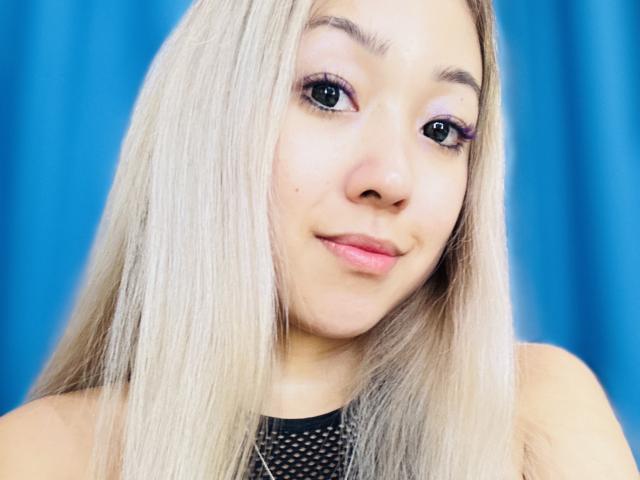 RenyLime - Live sex cam - 22132581