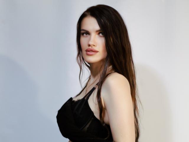 MilaLoona - Live Sex Cam - 22133429