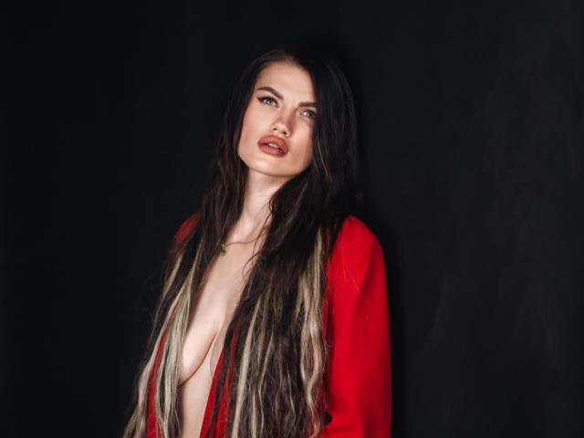 MilaLoona - Live Sex Cam - 22133609