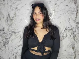 ChloeAdamsX - Live Sex Cam - 22134657