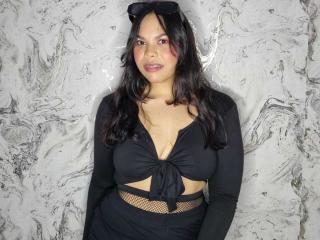 ChloeAdamsX - Live Sex Cam - 22134669