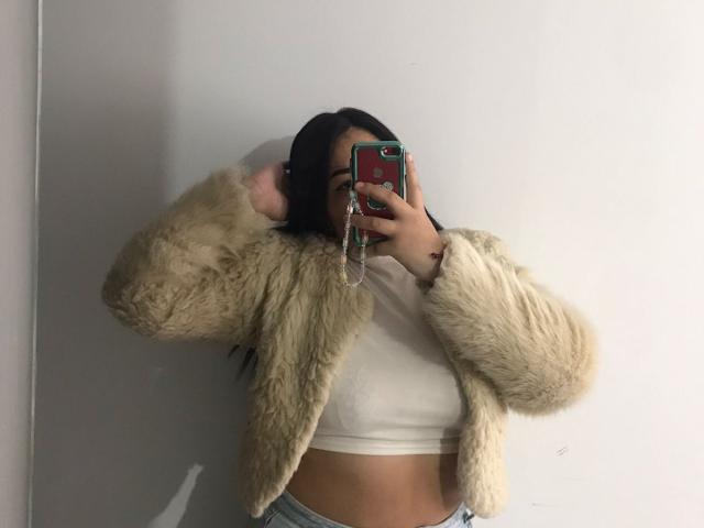 MelodyB - Live sex cam - 22143417