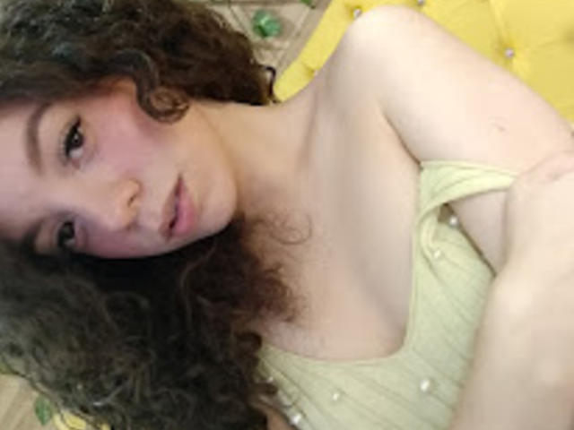 EmmaCowperr - Live Sex Cam - 22144733