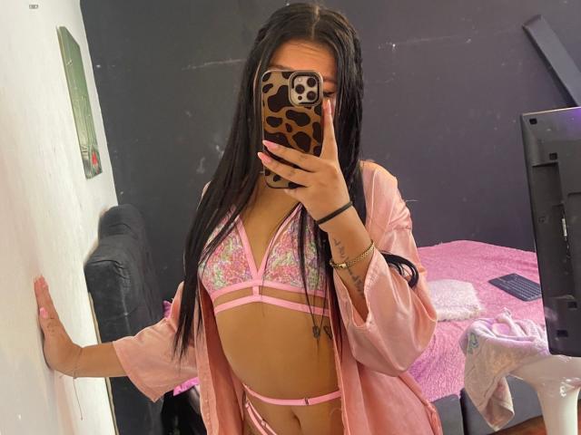 AlessiaFerry - Live sex cam - 22146513