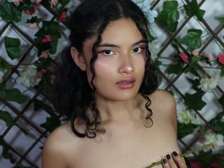 MirandaLawrens - Live Sex Cam - 22148089