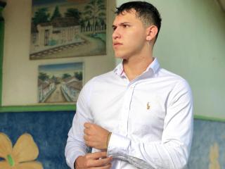 LorenzoReyes - Sexe cam en vivo - 22160305