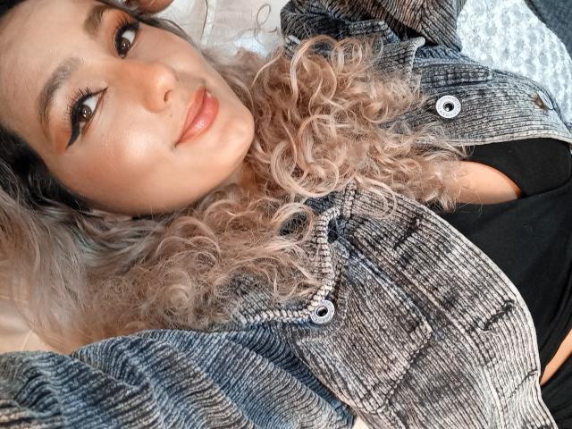 FloraSaenz - Live porn &amp; sex cam - 22163873