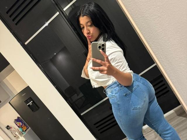 valeryandsammy - Live sex cam - 22166825