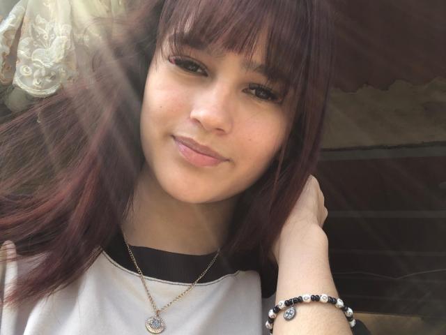 MelodyMansson - Live porn &amp; sex cam - 22174153