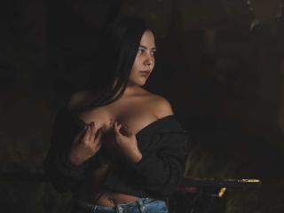 ValentinaWatsonLat - Live Sex Cam - 22182297