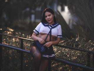 ValentinaWatsonLat - Live Sex Cam - 22182317