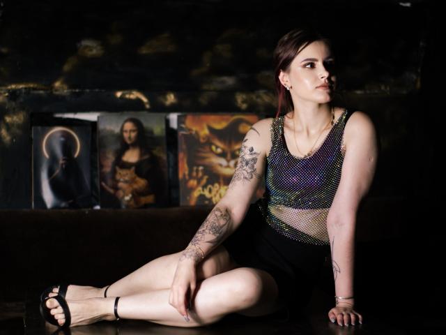 MollyTravis - Live porn &amp; sex cam - 22184605