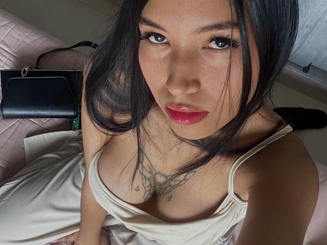 AmyyButterfly - פורנו בשידור חי ומצלמת סקס - 22187273