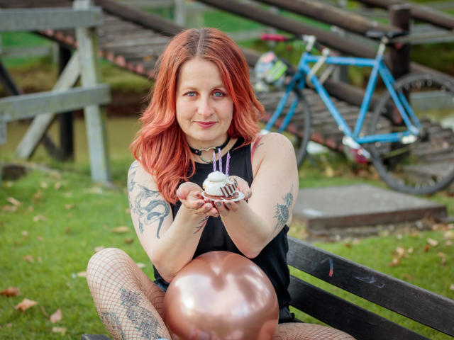 VioletaMora - Live Sex Cam - 22187497