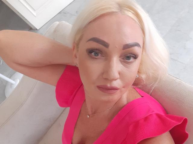 EnessiJuos - Live Sex Cam - 22188421