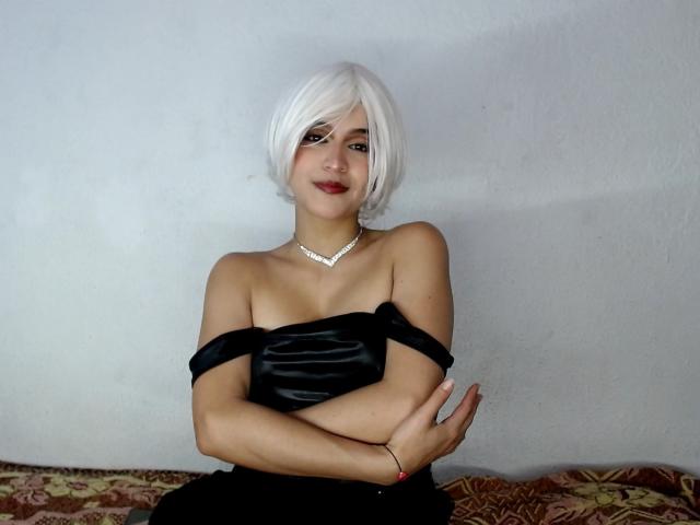 CollinsCharlotte - Live porn &amp; sex cam - 22191745