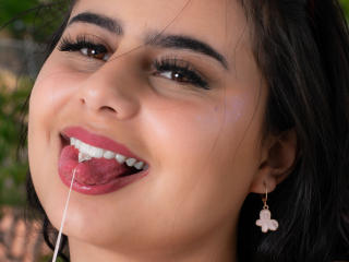 LeilaEvanns - Live Sex Cam - 22195165