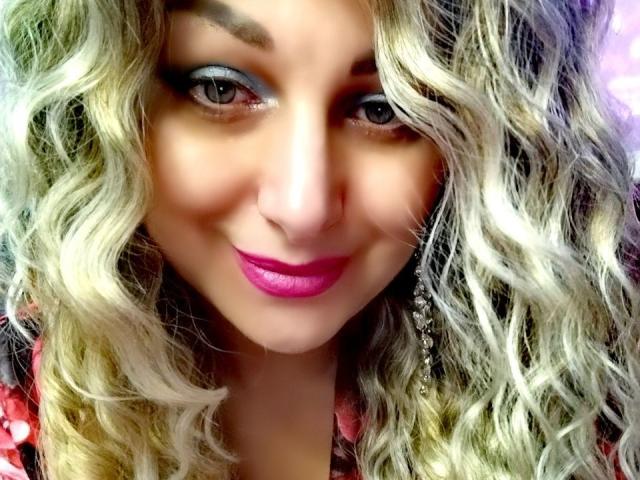 LyxBabeLove - Live sex cam - 22199337