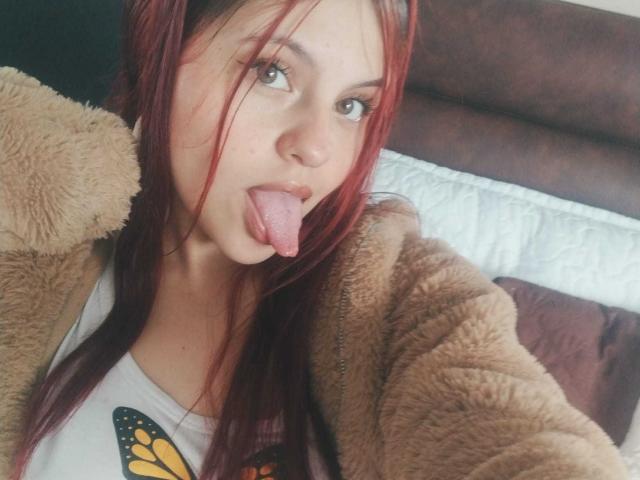 SophieCherryy - Live sex cam - 22202429