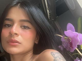MichelleBenett - Live porn &amp; sex cam - 22203949
