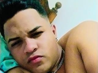 MaxHotX69 - Live Sex Cam - 22204209