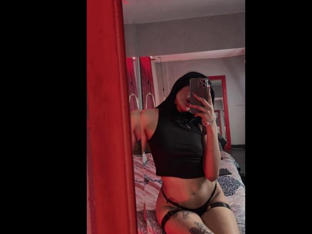 SalomeMille - Live sex cam - 22213261