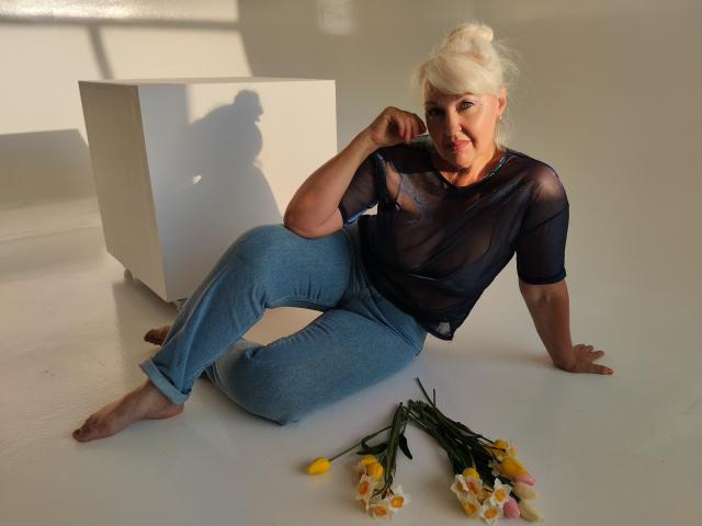 KamaliaSim - Live Sex Cam - 22215209