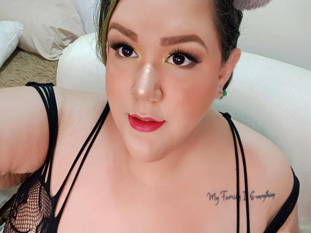 GiannaMorrys - Live Sex Cam - 22216517