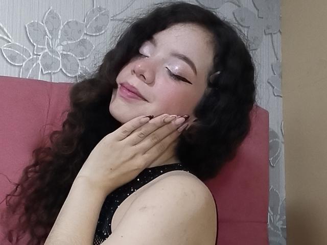 EmmaCowperr - Sexe cam en vivo - 22219409