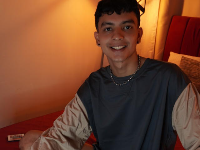 RyanLennox - Live porn &amp; sex cam - 22221009