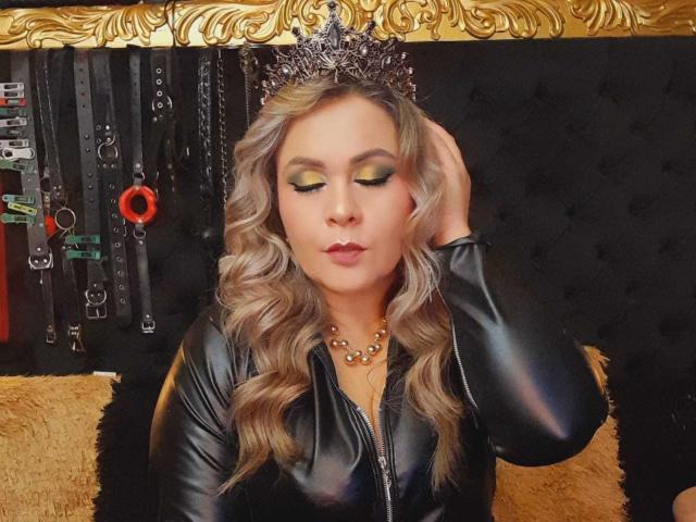 VictoriiaGray - Live porn &amp; sex cam - 22222609