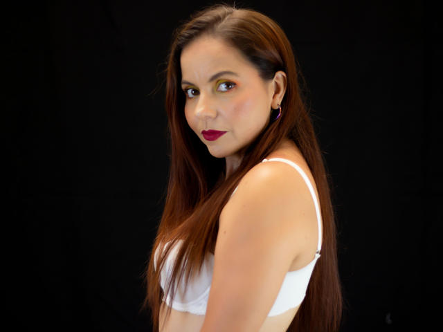 IsabellaSant - Sexe cam en vivo - 22224013