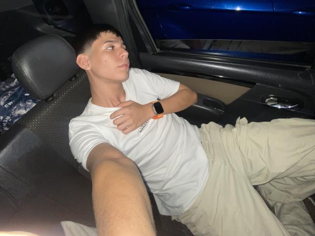MateoGomez - Live Sex Cam - 22233561