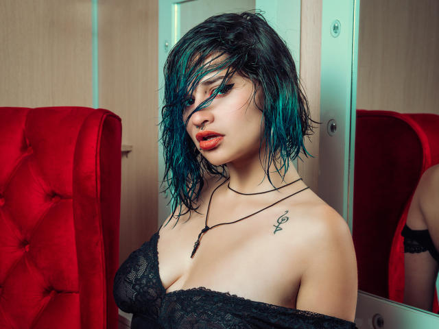 MaiaThunder - Live Sex Cam - 22240601