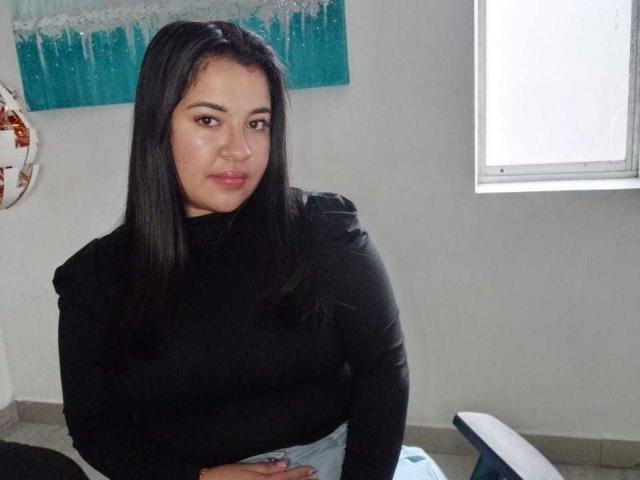 BellaGil - Live Sex Cam - 22240653