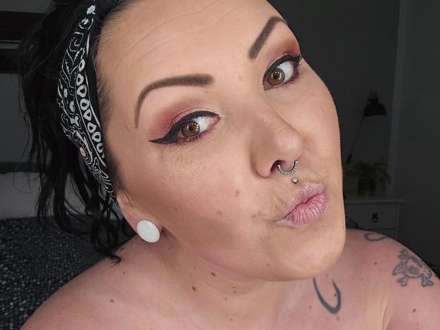 TinyDiamond88-hot - Live Sex Cam - 22241041