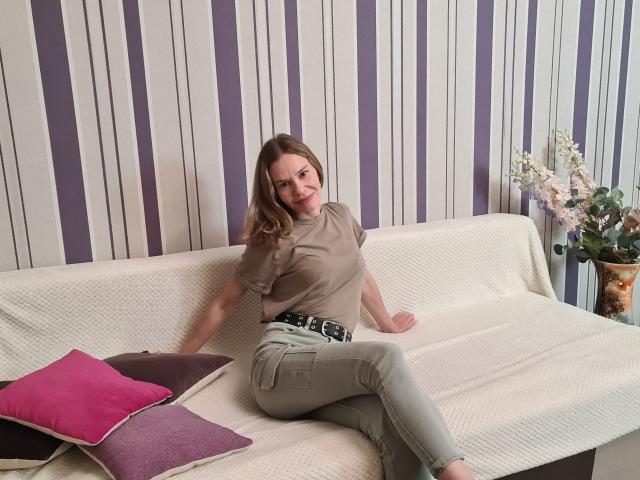 LilyWest - Live Sex Cam - 22245425