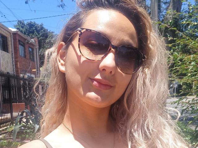 FloraSaenz - Live sex cam - 22247761