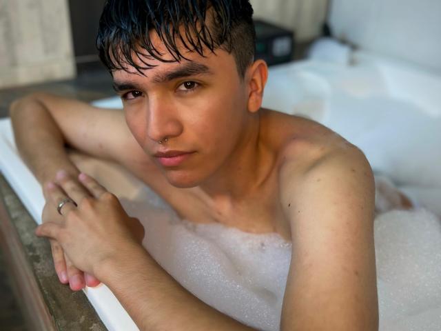 DarwillConnors - Sexe cam en vivo - 22251713