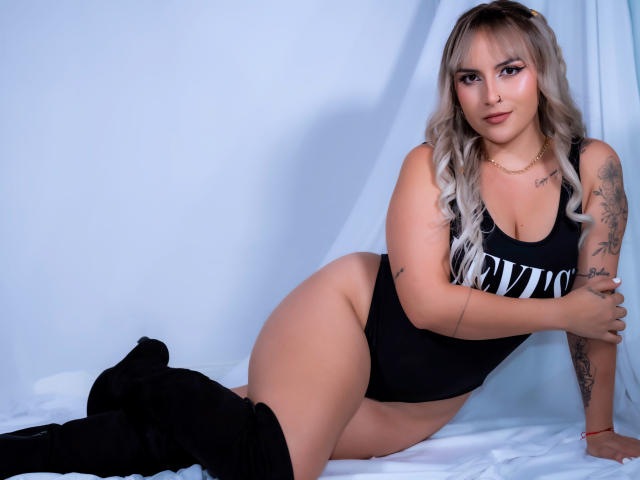 EmilyBrrown - Live porn &amp; sex cam - 22259169