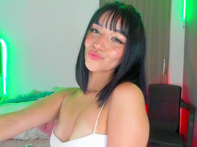 LindaWatsong - Live sex cam - 22259853