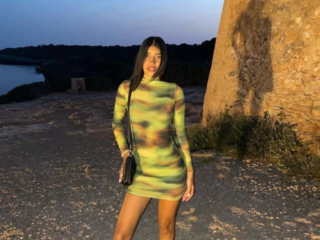 PriscillaRouss - Live porn &amp; sex cam - 22262197